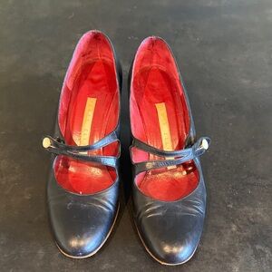 Perry Ellis black vintage Mary Jane heels size 7n